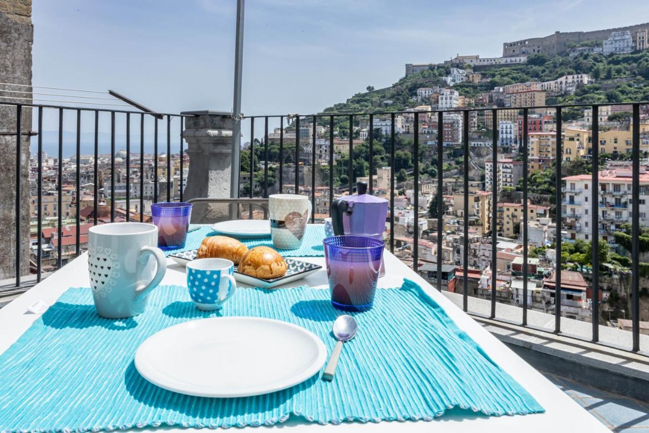 Hostly - Tarsia 50-Beautiful Terrace On Naples Apartamento Exterior foto